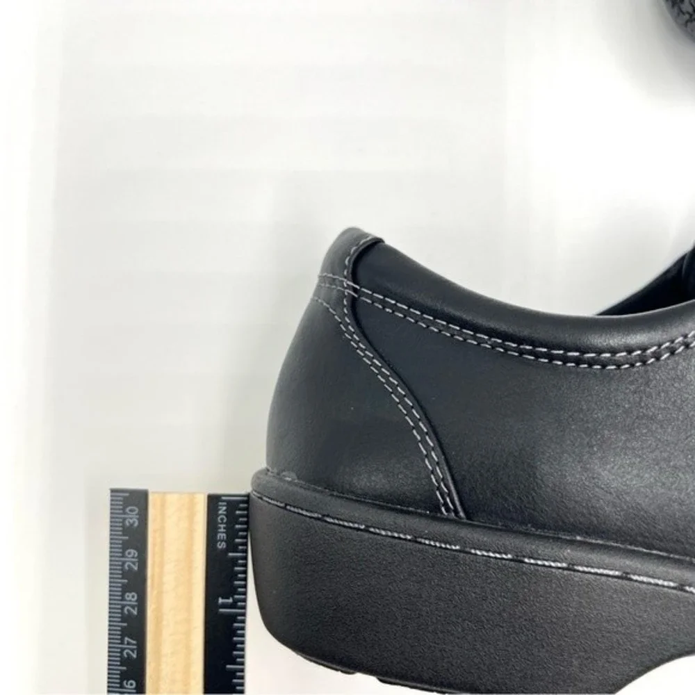 Eastland Womens Size 9.5 Black Faux Vegan Leather Lace Up Oxfords Loafers‎ Shoes